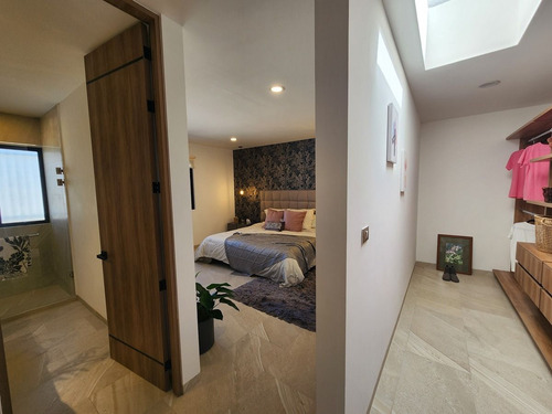 Hermosa Casa En Zibata, Master Suite, C.222 M2 Materiales Premium !