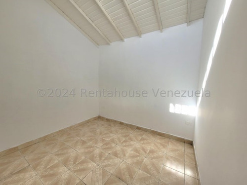 Milagros Inmuebles Edificio Venta Barquisimeto Lara Zona Centro Economica Residencial Economico Comercial Código Inmobiliaria Rent-a-house 25-140