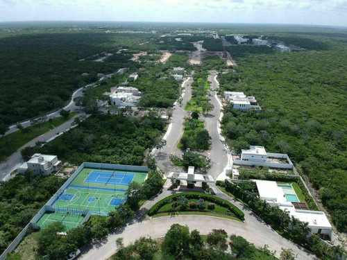 Terreno/lote En Venta En Mérida, En Privada Chaactún, Lote 94, Listo.
