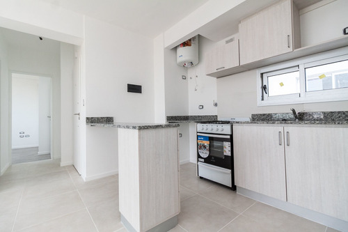 Imagen 7 de 30 de Venta Departamento 2 Amb A Estrenar En Saenz Peña
