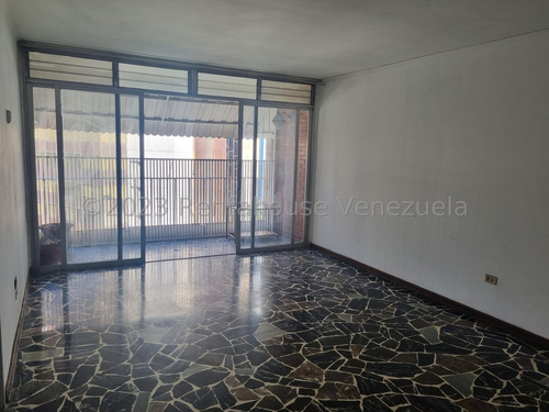 Sm Apartamento En Venta En Campo Alegre 24-5130 Yg