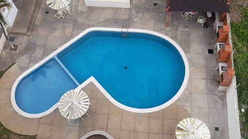 Apartamento En Tucacas, Conjunto Residencial Atlantis Palace. S.p