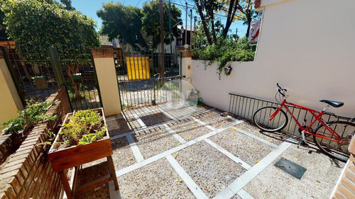 Imagen 28 de 30 de Impecable Duplex Con Pileta Y Cochera En El Alto De Martinez.