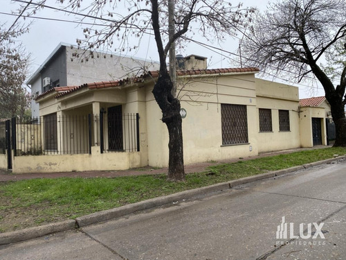 Imagen 20 de 30 de Venta Casa 3/4 Dormitorios En Esquina Donado 295 Oportunidad Comercial - Fisherton