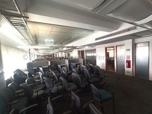 Imagen 11 de 14 de Oficina En Alquiler Los Palos Grandes 22-23730 Renta House Los Samanes