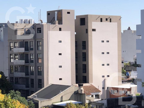 Imagen 21 de 27 de Cochera Cubierta Para 2 Vehiculos Edificio A Estrenar - Villa Urquiza
