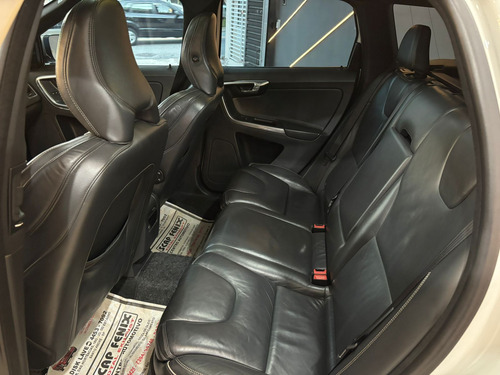 Volvo XC60 2.0 T5 R-design 5p