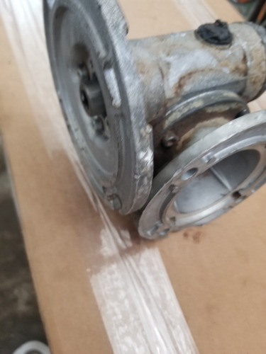 Reductor Velocidad Mrv05 F1. Relación 10 A 1. Brida 95 Mm. (Usado)
