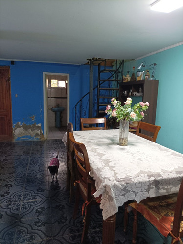 Casa En Población La Faena, Peñalolén.