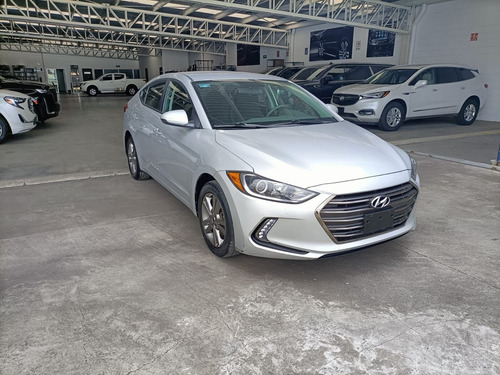 Imagen 10 de 13 de Hyundai Elantra 2018 2.0 Gls Premium At