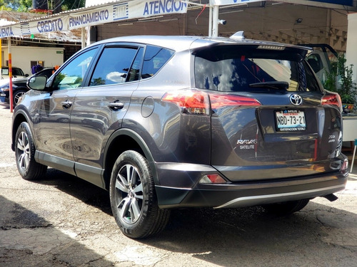 Imagen 5 de 13 de Toyota Rav4 2017 2.5 Xle 4wd At