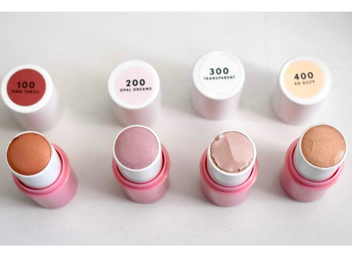 Imagen 4 de 6 de Iluminador En Barra Covergirl Larga Duracion 7gm
