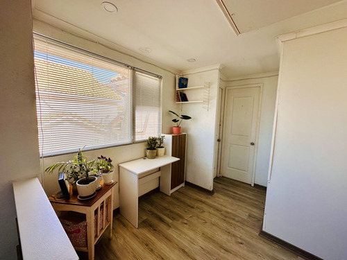 En Venta Hermosa Casa Con Piscina, Padre Hurtado