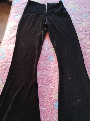 Pantalón Negro De Terciopelo