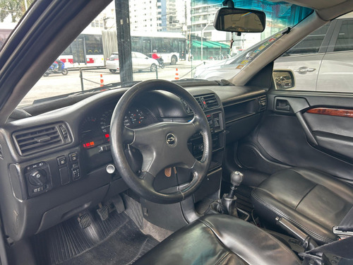 Chevrolet Vectra 2.0 SFI GSI 16V GASOLINA 4P MANUAL