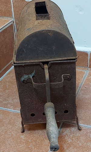 Antiguo Tostador De Café Oxidado Maniveladecoración Completo (Usado)