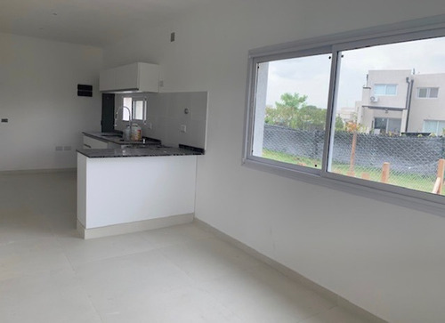 Imagen 4 de 12 de Venta A Estrenar En Santa Elena 633