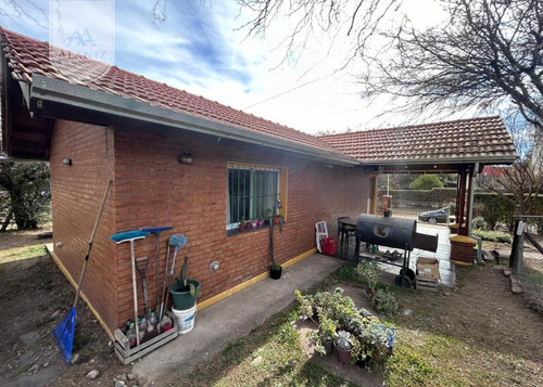 Casa En Venta, Perfecta Ubicación, Merlo, S. L.
