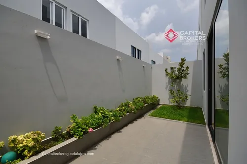 Casa Nueva En Coto Solares En Venta