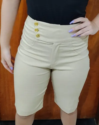 Shorts no joelho feminino cheap