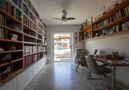 Imagem 13 de 25 de Atenção! Linda Casa Em Rua De Excelente Localização. Fácil Acesso.casa Com 4 Dormitórios À Venda Por R$ 3.900.000 - Alto De Pinheiros - São Paulo - Ca0831