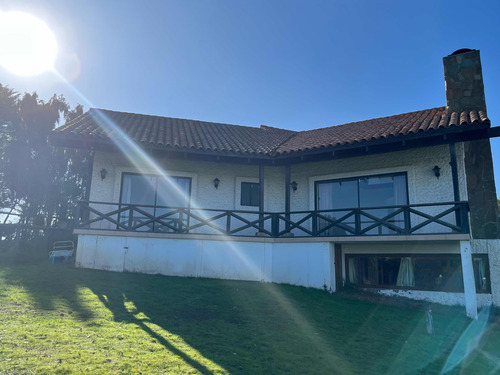 Se Vende Parcela 5.000 M2 Casa De Hormigón 250 M2 En Con Con