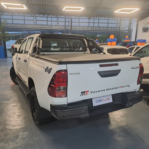Toyota Hilux 2.8 Std Power Pack Cab. Dupla 4x4 Tdi 4p