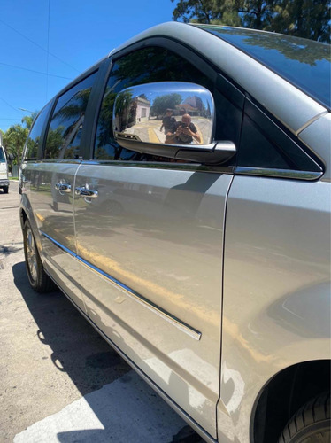 Chrysler Town & Country 2010 3.8 Limited Atx