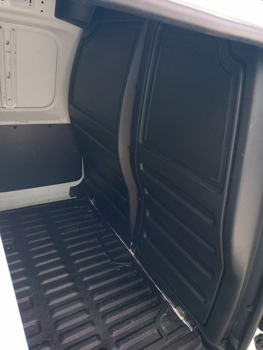 Imagen 8 de 12 de Volkswagen Caddy 2020 1.6 Maxi Mt