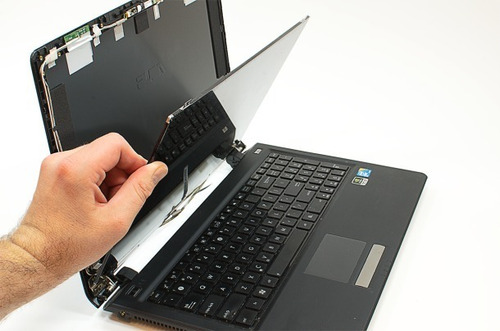 Reparación: Cambio De Pantalla Laptop 15,6 Slim  Hd 40p  Led