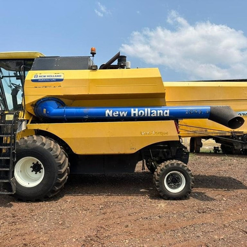 Colheitadeira New Holland Tc 5070 Ano 2012