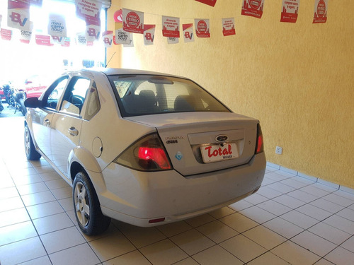 Imagem 12 de 15 de Ford Fiesta 1.6 Rocam Sedan 8v Flex 4p Manual
