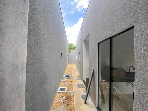Casa Com 2/4 Em Taquaralto