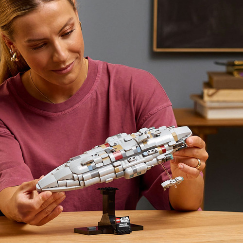 Lego Star Wars Space Cruiser Home One modelo 75405