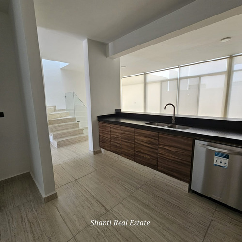 Casa En Renta Al Sur De Aguascalientes Nueva Cerca Univ Bonaterra Dinamo Nissan Jatco Aeropuerto Plaza Villasuncion Teatro Aguascalientes A 15 Minutos Del Centro