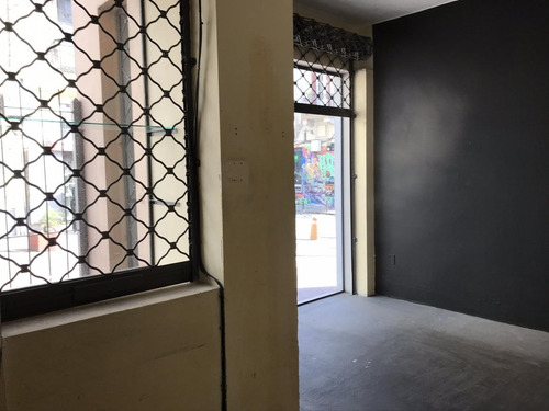Local Comercial Alquiler En Ciudad Vieja. Pérez Castellano