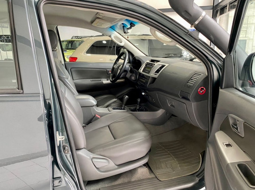 Imagen 7 de 10 de Toyota Hilux Kavak Automatica 4x4