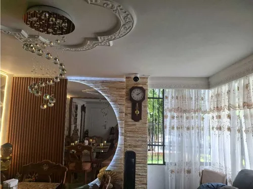 Apartamento En Venta Unifamiliar En Pleno Corazon De Laureles