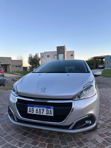 Peugeot 208 1.6 Allure Nav Tiptronic