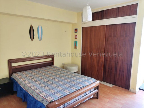 Imagen 8 de 30 de Apartamento En Venta En Av Pedro Leon Torres Barquisimeto De 125 Mts Con Una Excelente Distribución Entre 4 Habitaciones, 3 Baños, Cocina, Comedor, Sala Y Área De Balcón Gabriela C.