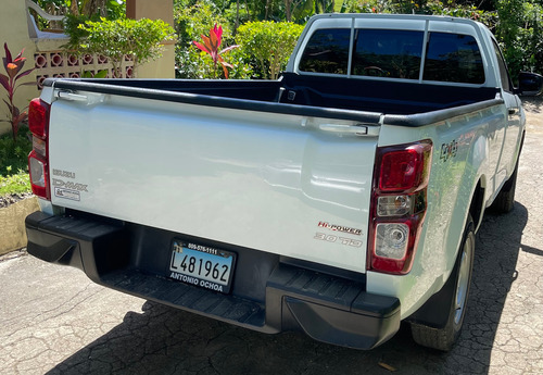 Isuzu D-max. 1 Cabina 4x4. 2024