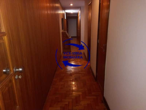 Imagem 11 de 15 de Segunda Quadra Da Praia, Rua Constante Ramos, Andar Único, 298 M², Salão, Sala Estar E Jantar, 4 Quartos (suíte), Dependências Completas, 4 Vagas Na Escritura. - 1429