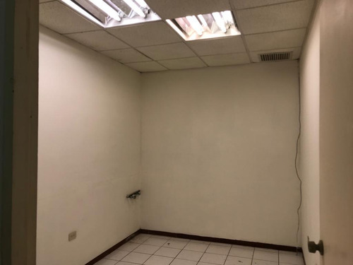 Consultorio Oficina En Renta Por Tec Salud Loma Larga Monterrey
