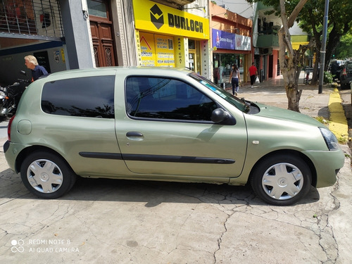 Renault Clio 1.5 Authent. Aa 2005