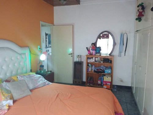 Imagen 8 de 14 de Ph - 3 Ambientes Con Patio - Venta - Flores