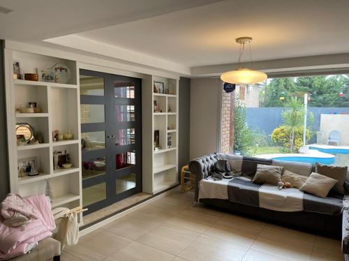 Imagen 5 de 20 de Casa En Venta B° Arguello Sobre Heriberto Martinez.