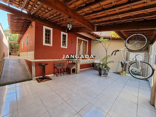 Casa Terrea A Venda Contendo 03 Dormitorios - Conjunto Metalurgicos - 12243