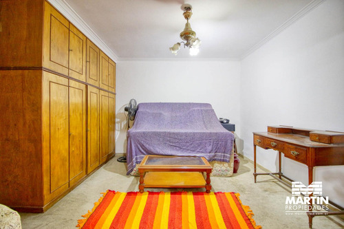 Casa En Venta 5 Amb Con Patio En Victoria