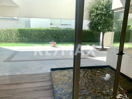 Casa En Venta En El Campanario