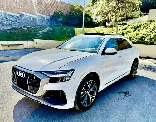 Audi Q8 3.0 55 TFSI SLine Quattro 340hp
